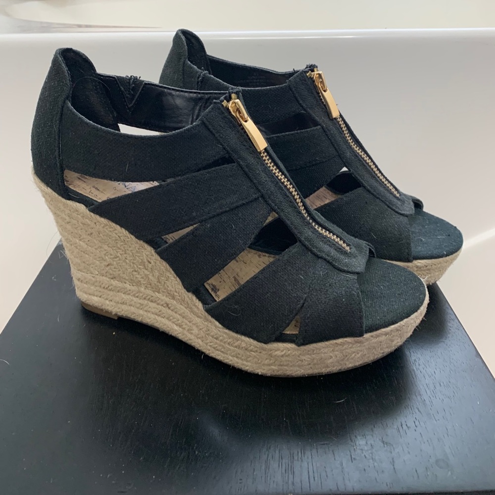 Merona black wedges